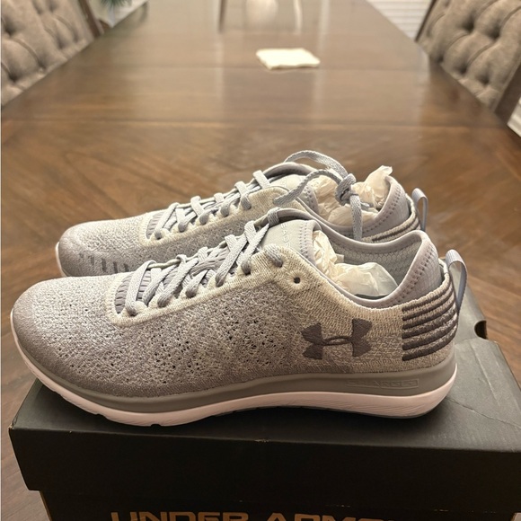 NWT Under Armour Mens Threadborne Fortis Running Shoe (size 9 ) - Picture 3 of 9